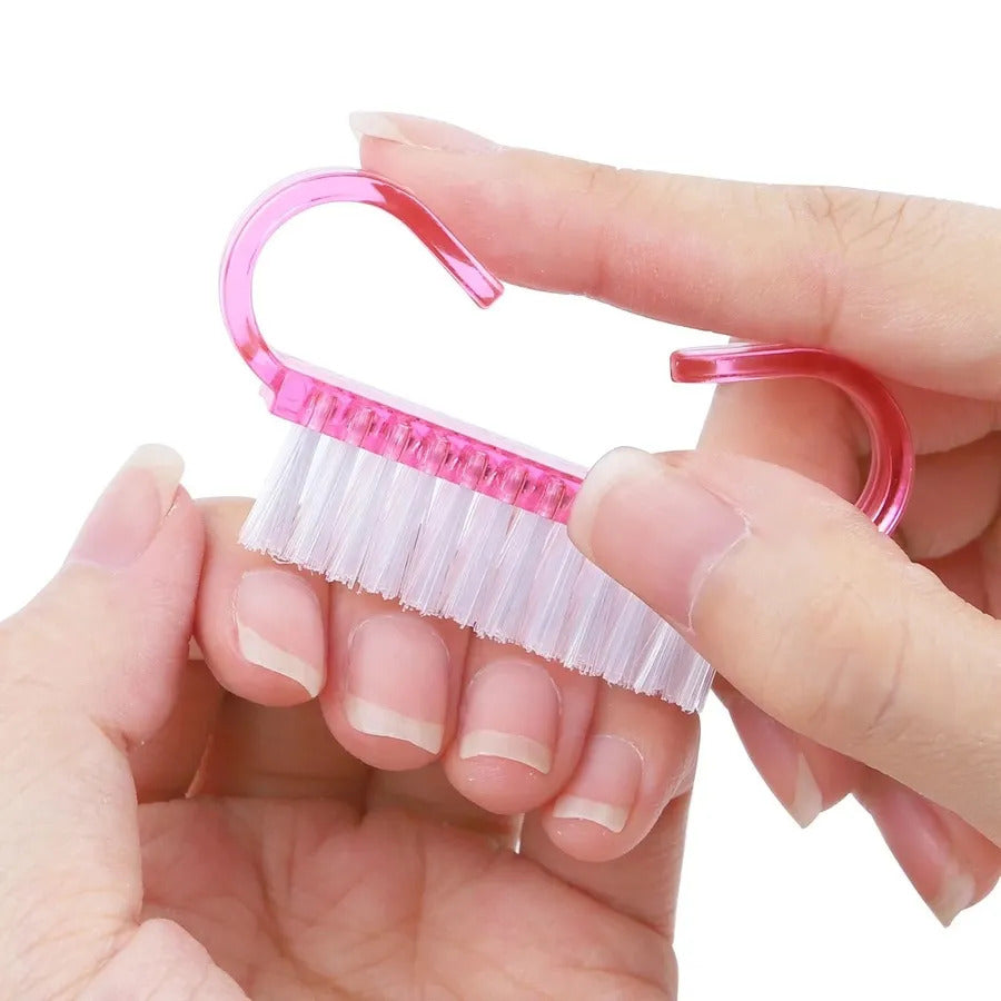Cepillo pequeño para Limpieza de uñas - Solo en Pink Pot Plant