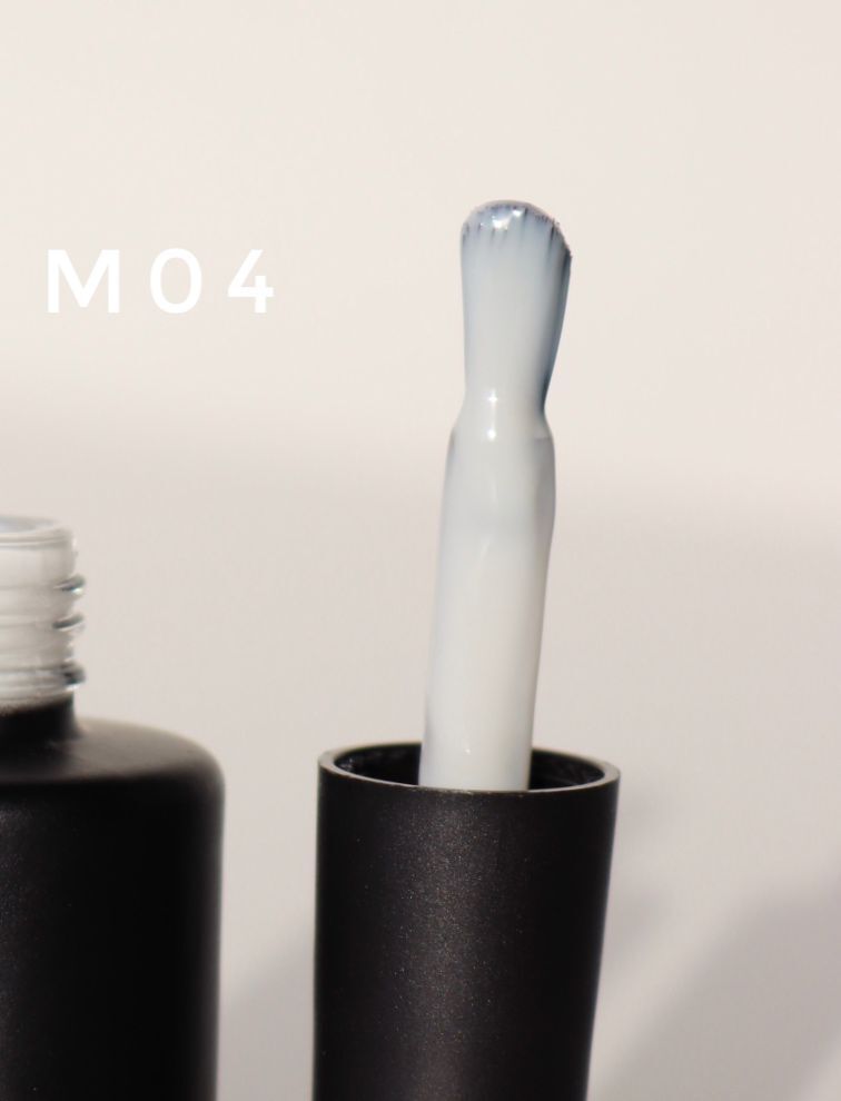 Esmalte semipermanente tono M04 - ISSI Supplies - Solo en Pink Pot Plant