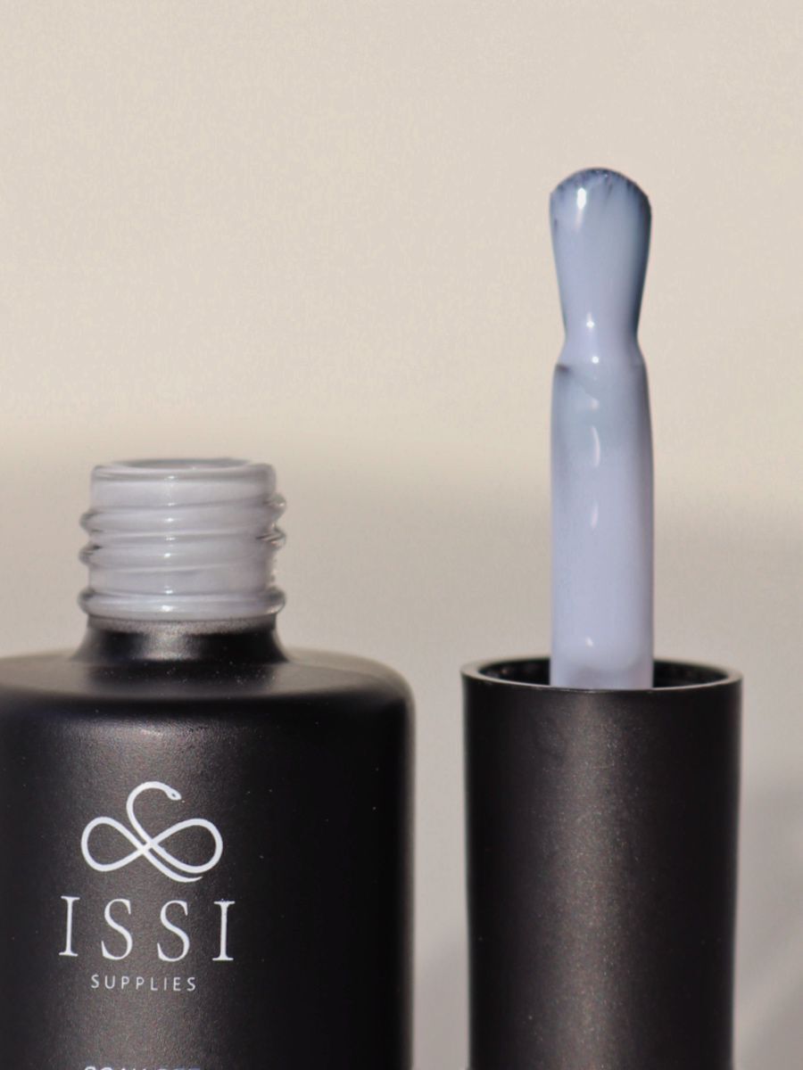 Esmalte semipermanente tono M05 - ISSI Supplies - Solo en Pink Pot Plant